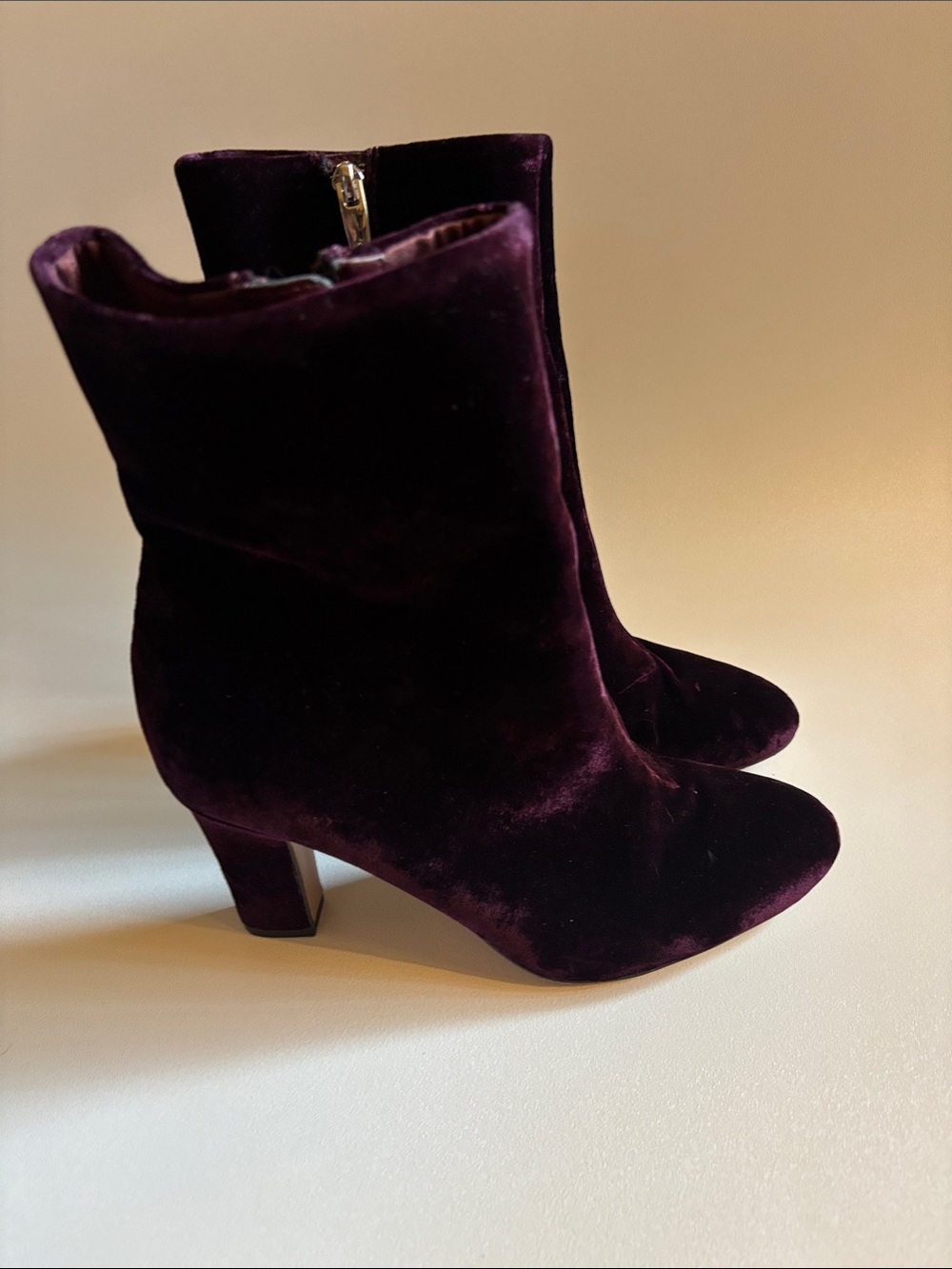 Ralph Lauren Bridget Port Red Velvet High Heel Booties Size 8.5 ~ Excellent - Picture 4 of 11